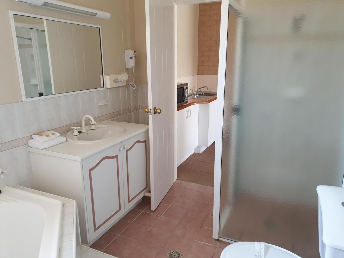 Blayney Central Motel Εξωτερικό φωτογραφία